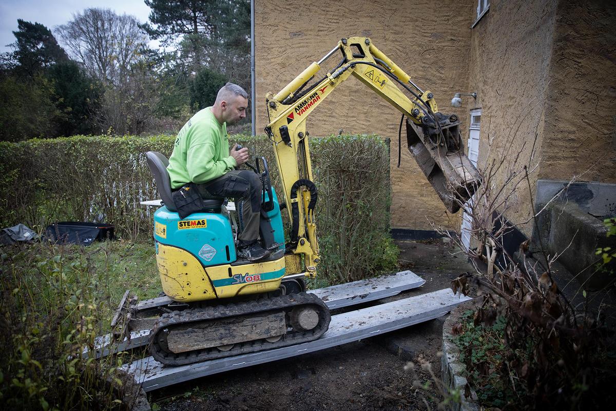 Få professionel hjælp til gravearbejdet af en entreprenør. 