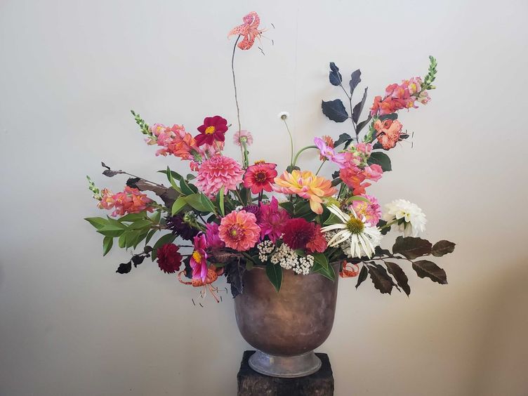 Fleurs and foliage for creative freedom