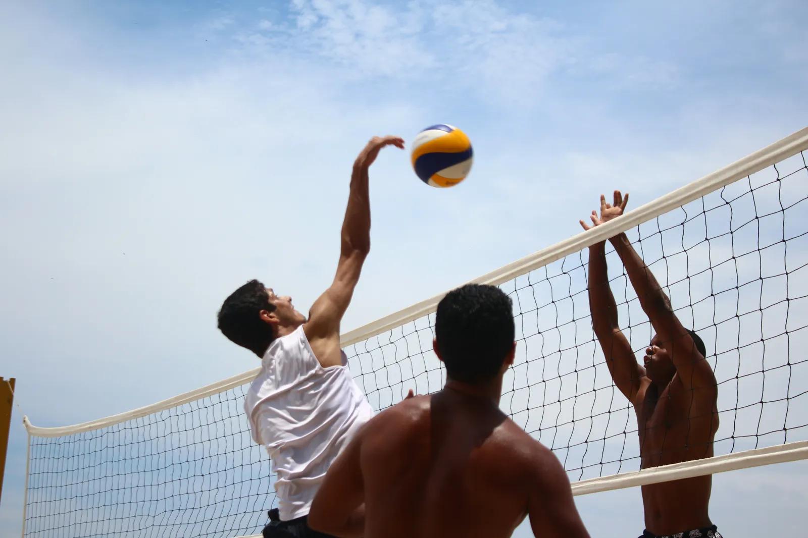 Voleibol e coletivos