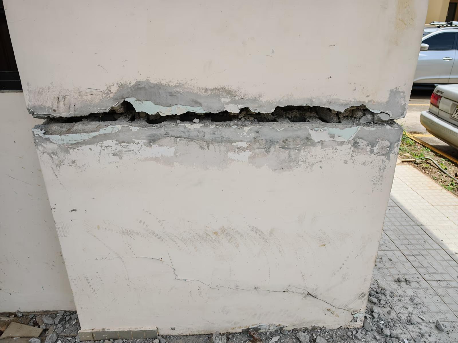 Pintura e impermeabilización de edificio - Antes 23