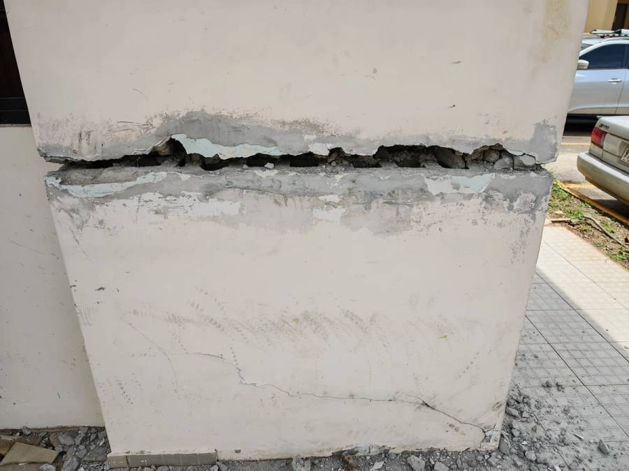 Pintura e impermeabilización de edificio - Antes 23