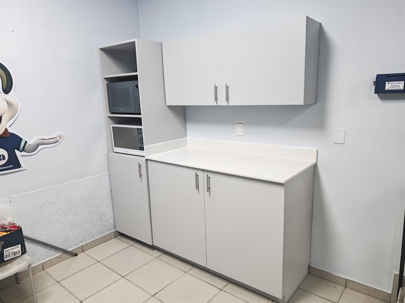 Cambio de cubierta de techo y construcción de muebles de cocina - Después 9