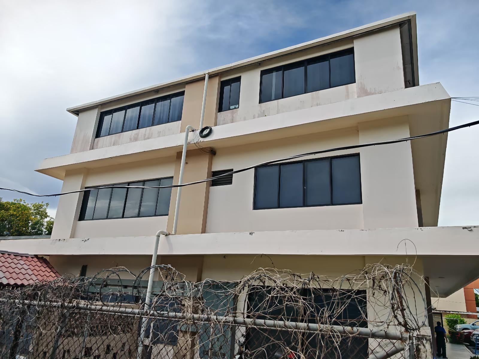 Pintura e impermeabilización de edificio - Antes 11