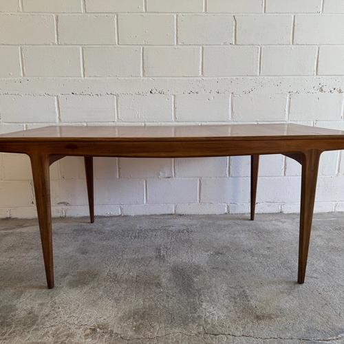 Table scandinave MAGNITUS