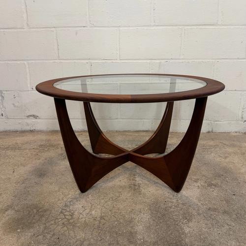 Table scandinave ASTRO