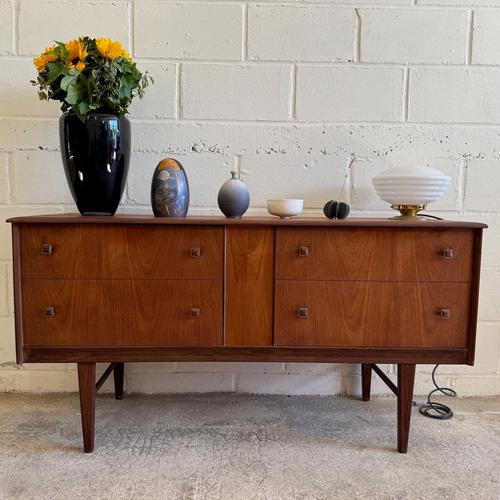 Enfilade scandinave KARSTOK