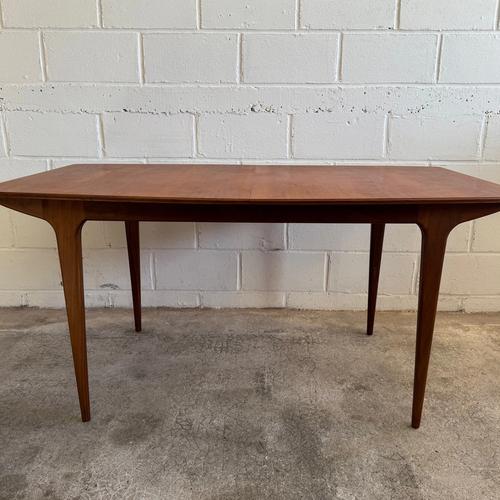 Table scandinave MILA