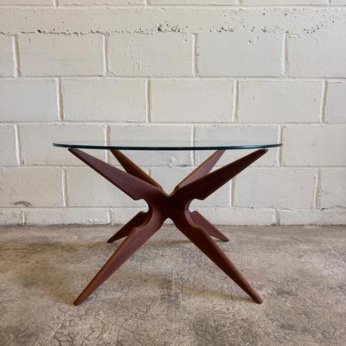 Table scandinave SHURIKEN