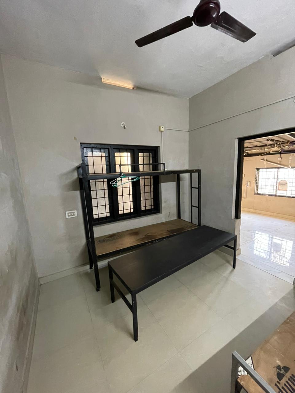 Home in Thammanam