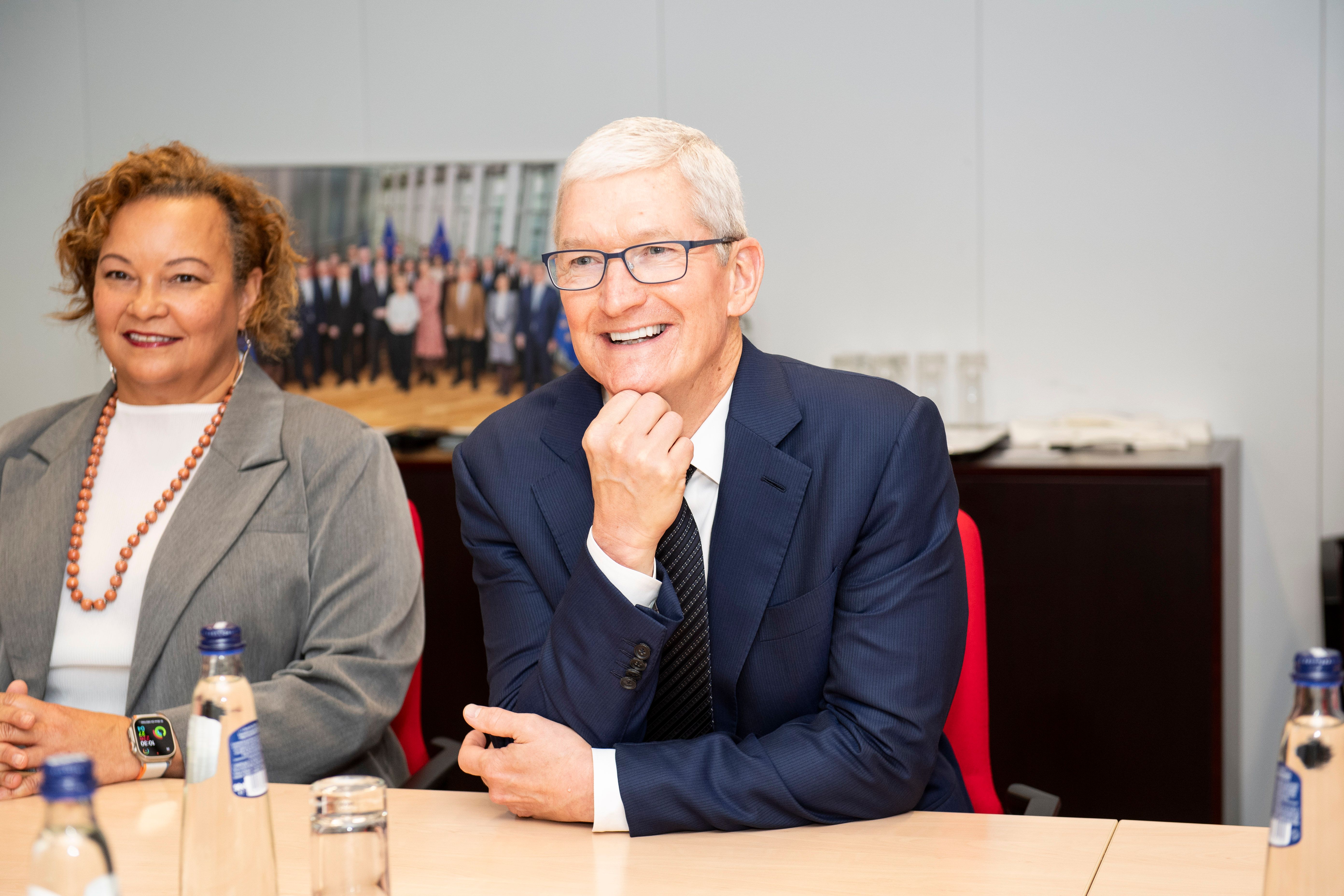 Apple föll, Amazon steg när Wall Street delade sig om AI-resultaten