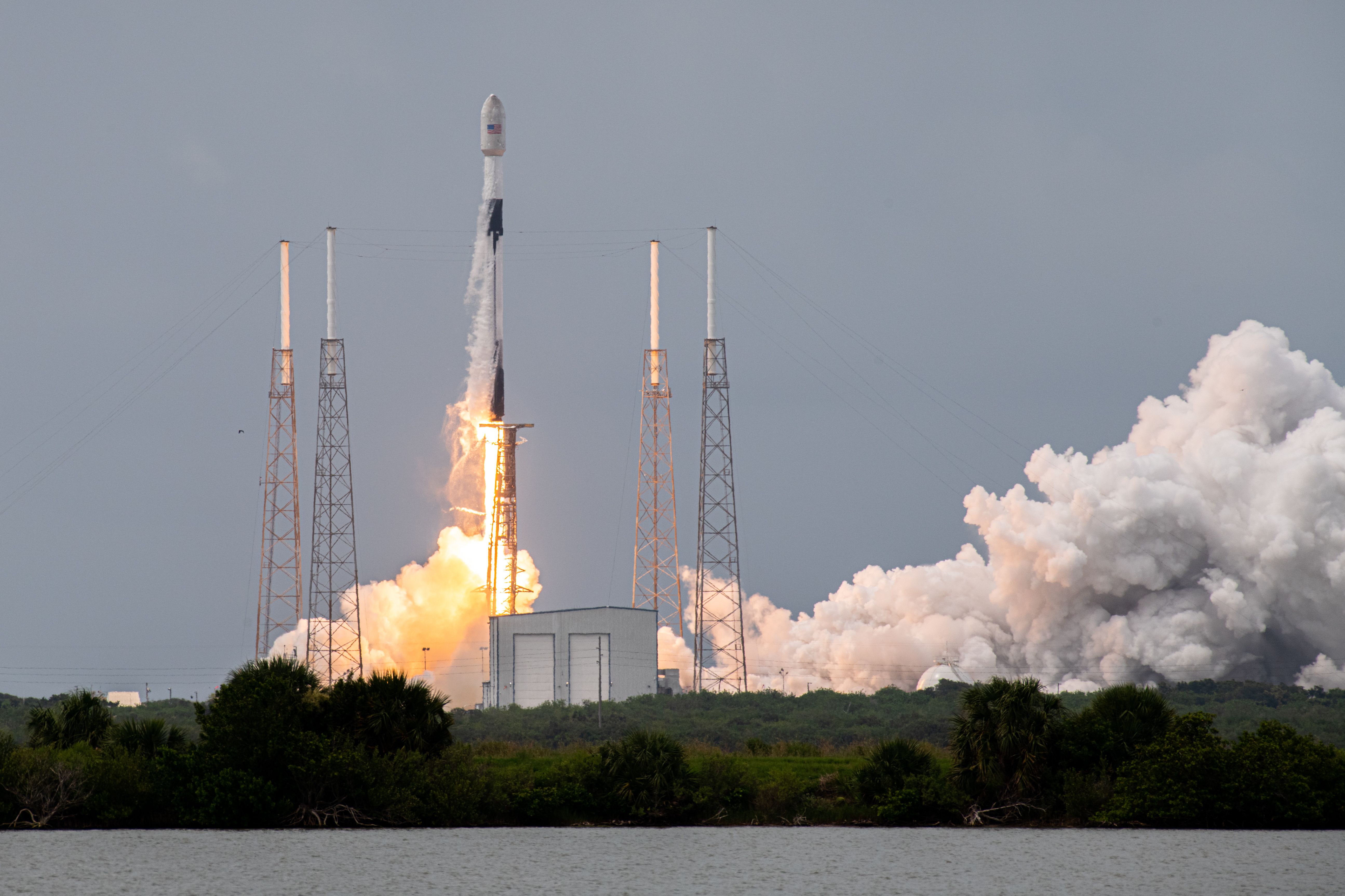 SpaceX Frisläpper Insideraktier för 104 Miljarder Dollar Efter Inlåsningsperiodens Slut