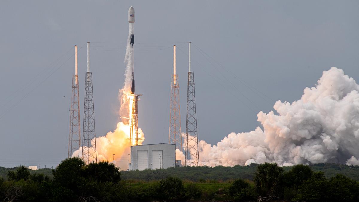 SpaceX Frisläpper Insideraktier för 104 Miljarder Dollar Efter Inlåsningsperiodens Slut