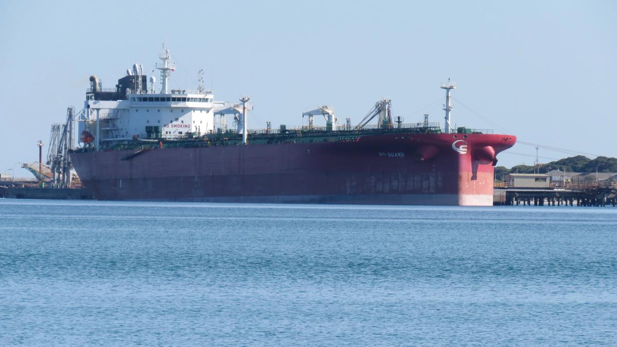 Oljepriset faller 6% när USA och Iran signalerar ett möjligt Hormuzdeal