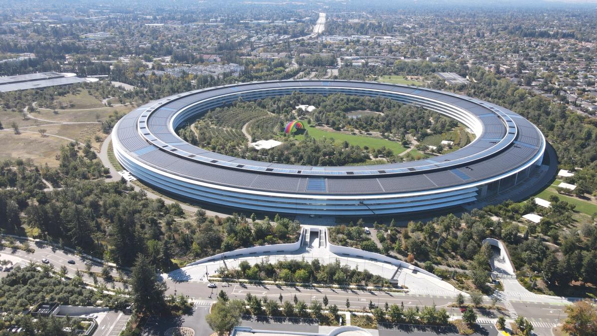 John Ternus Becomes Apple CEO as Tim Cook Steps Into Chairman Role