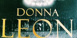 Cover Detail from Death at La Fenice by Donna Leon showing a opera box