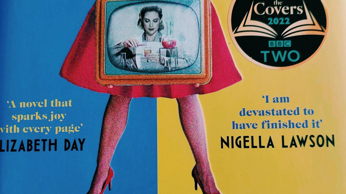 Cover detail of Lessons in Chemistry by Bonnie Garmus