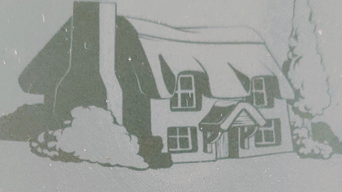 Cover detail by The Red House by A.A. Milne