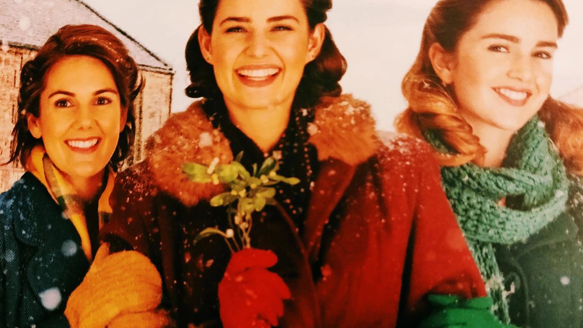 Cover Detail from Shipyard Girls Under the Mistletoe by Nancy Revell showing 3 women in the snow