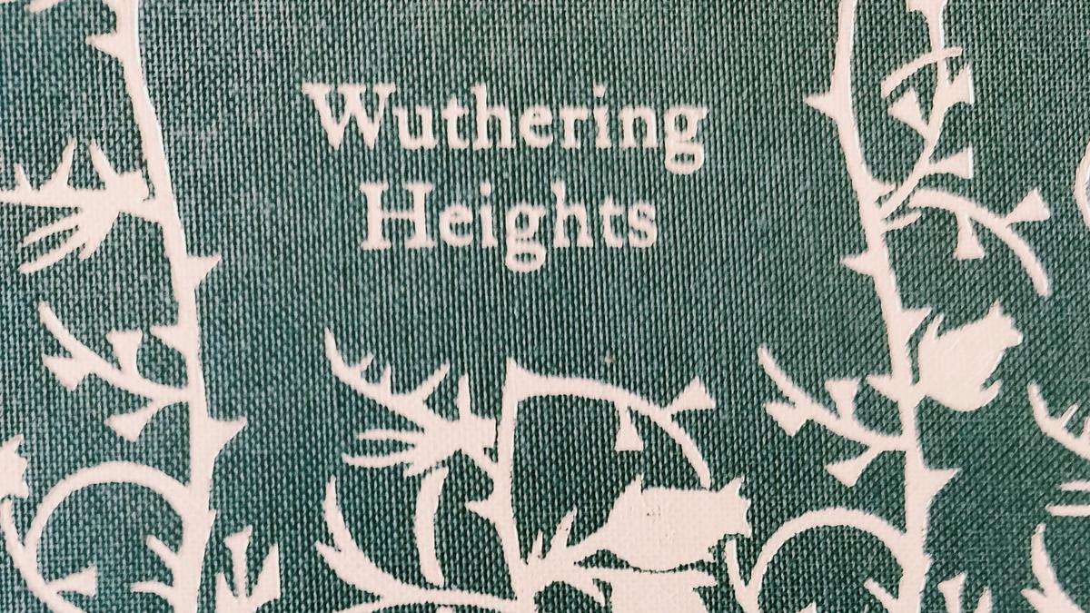 Cover detail of Wuthering heights by Emily Bronte