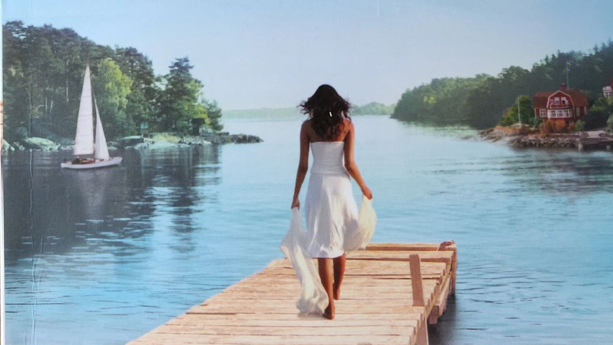 The Hidden Beach by Karen Swan