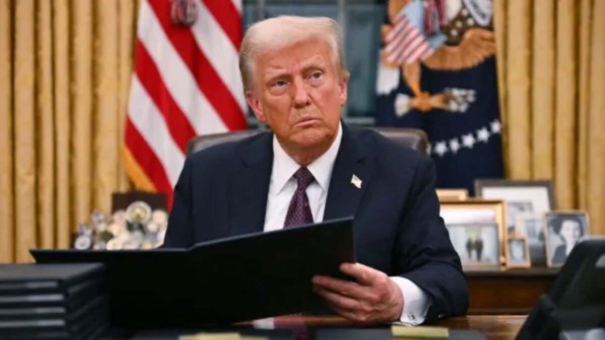 US Treasury to Print Trump's Signature on Dollar Banknotes for 250th Anniversary