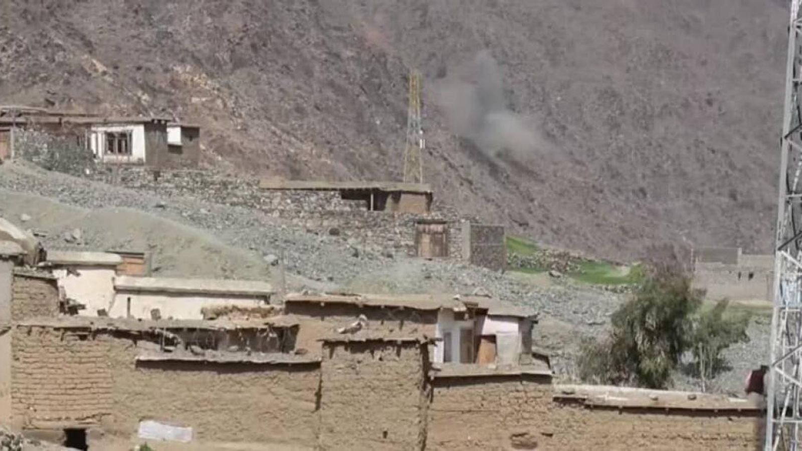 Pakistani Rocket Strikes Reported in Afghanistan’s Kunar Province