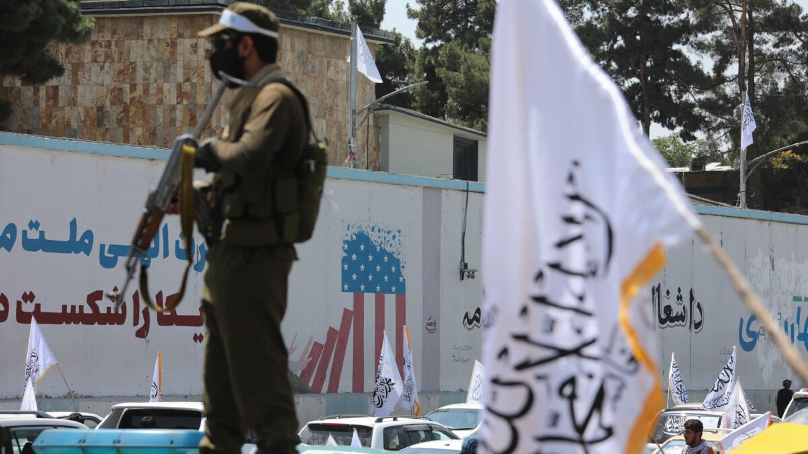 Taliban Intelligence Arrests Five Officials Close to Public Health Minister on Corruption Charges