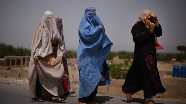 Patriarchal Society Treats Land and Women as Commodities, Hasht-e Subh Argues