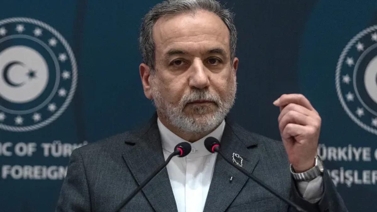 Iran's Foreign Minister Rejects US Negotiations, Describes Exchanges as Warnings