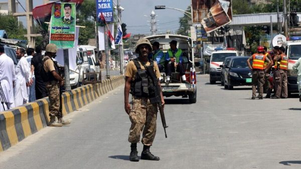 Explosion and Gunfire Reported in Pakistan's Mastung District