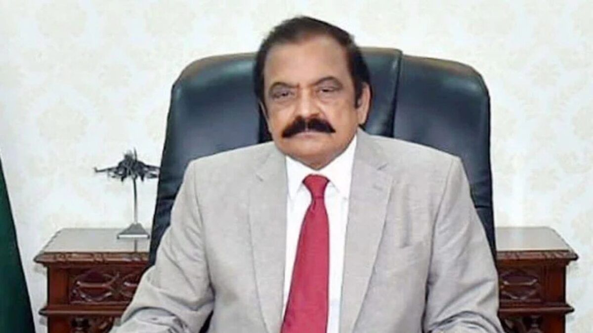 Pakistan Prime Minister's Advisor Denies Intention to Occupy Afghan Soil