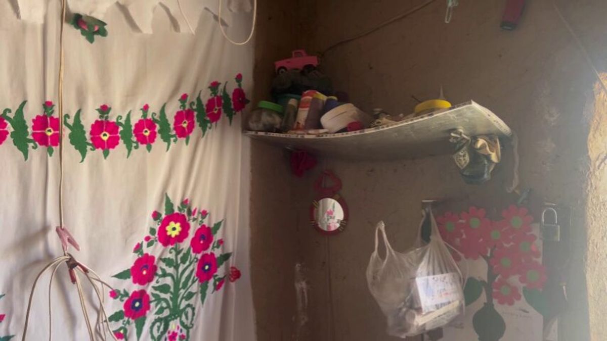 Afghanistan's Economy Remains Fragile Amid Border Closures and Reduced Aid