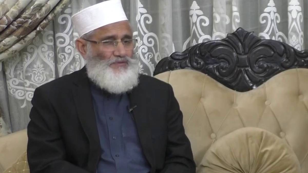 Former JUI-F Leader Siraj ul Haq Visits Kabul, Meets Islamic Emirate Officials