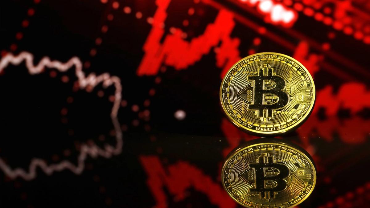 Strategy Reports $14.5 Billion Unrealized Loss on Bitcoin Holdings in First Quarter