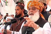 JUI-P Leader Fazlur Rahman Calls for End to Debate on Changing Governments in Afghanistan
