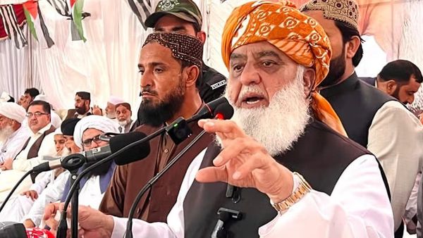 JUI-P Leader Fazlur Rahman Calls for End to Debate on Changing Governments in Afghanistan