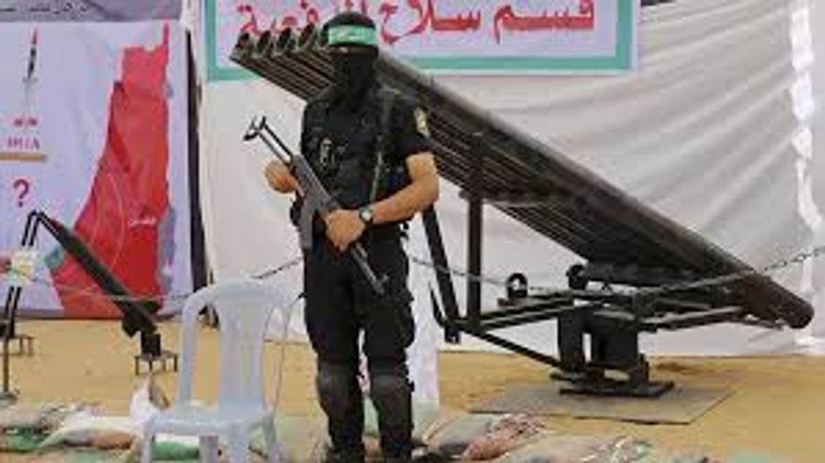 Hamas Rejects Disarmament Discussions Without Full Israeli Withdrawal from Gaza