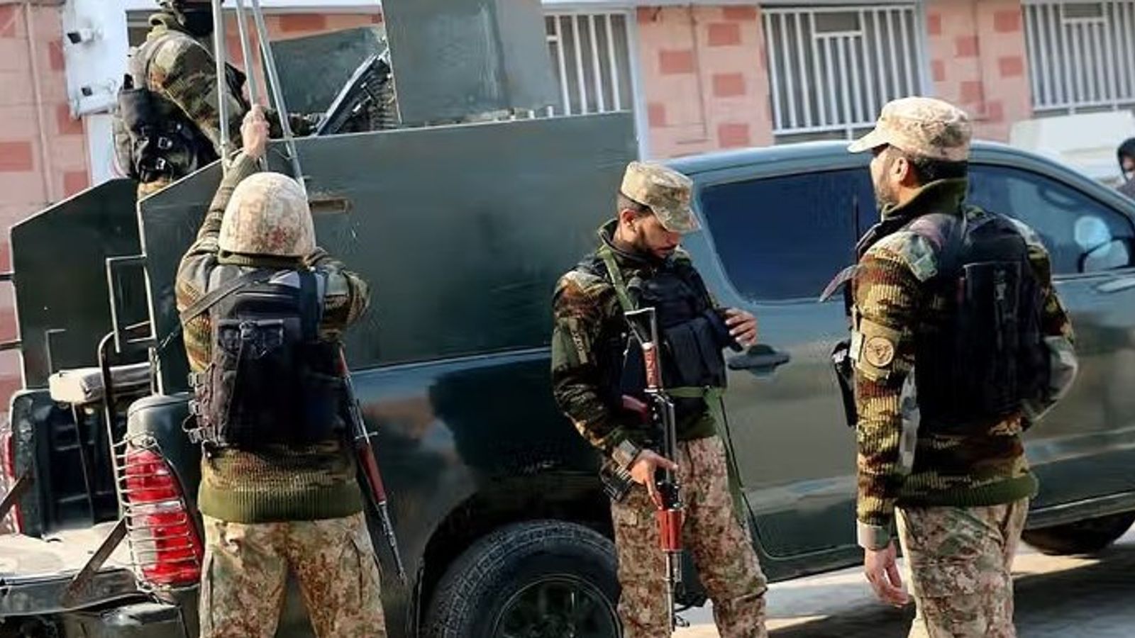 Pakistan Army Says It Killed 32 Militants in Khyber Pakhtunkhwa and Balochistan