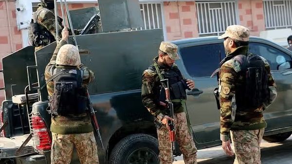 Pakistan Army Says It Killed 32 Militants in Khyber Pakhtunkhwa and Balochistan