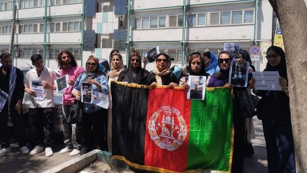 Iran warns Afghan refugees against unauthorized protests