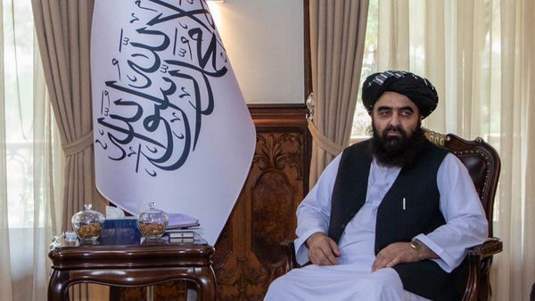 Islamic Emirate Foreign Minister Visits Badghis, Stresses Infrastructure for Balanced Development