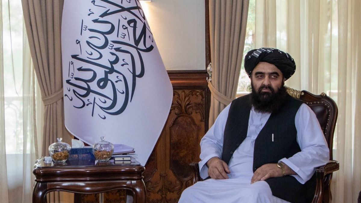 Islamic Emirate Foreign Minister Visits Badghis, Stresses Infrastructure for Balanced Development