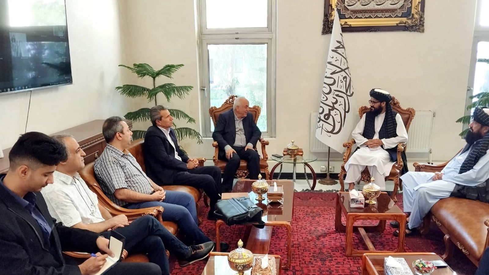 Afghan Consul General Meets Joint Chamber Head in Mashhad