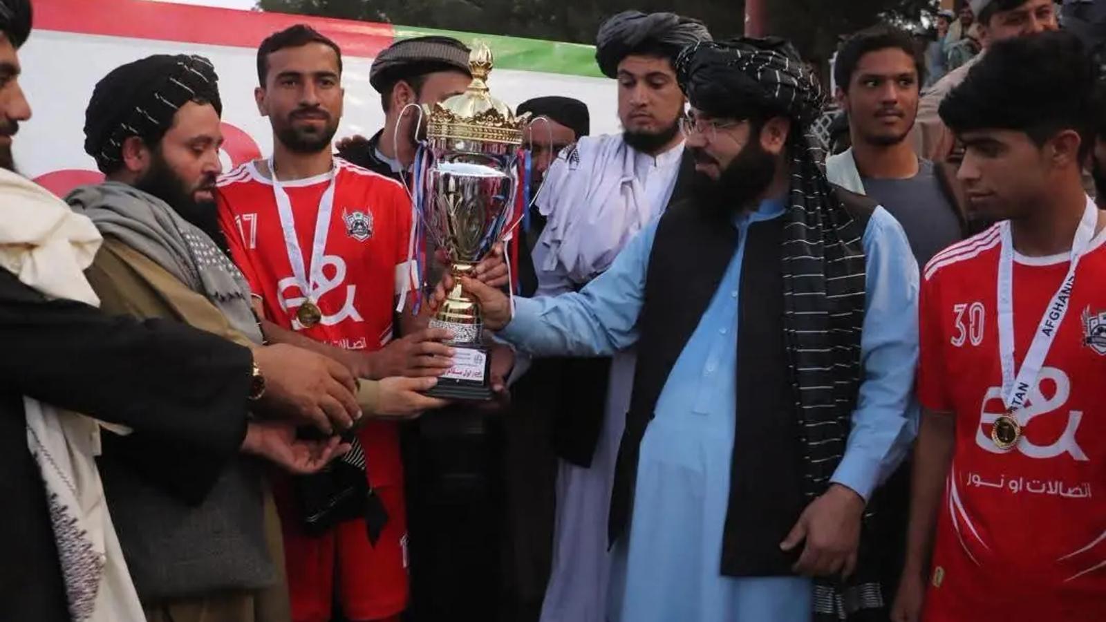 Helmand Bark Team Wins Southwest Zone Football Tournament