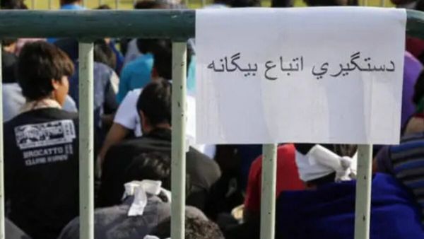 Rights Group Reports Intensified Deportations, Discrimination Against Afghan Migrants in Iran