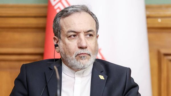 Iranian Foreign Minister Holds US Fully Responsible for Bloodshed Amid Ongoing Conflict