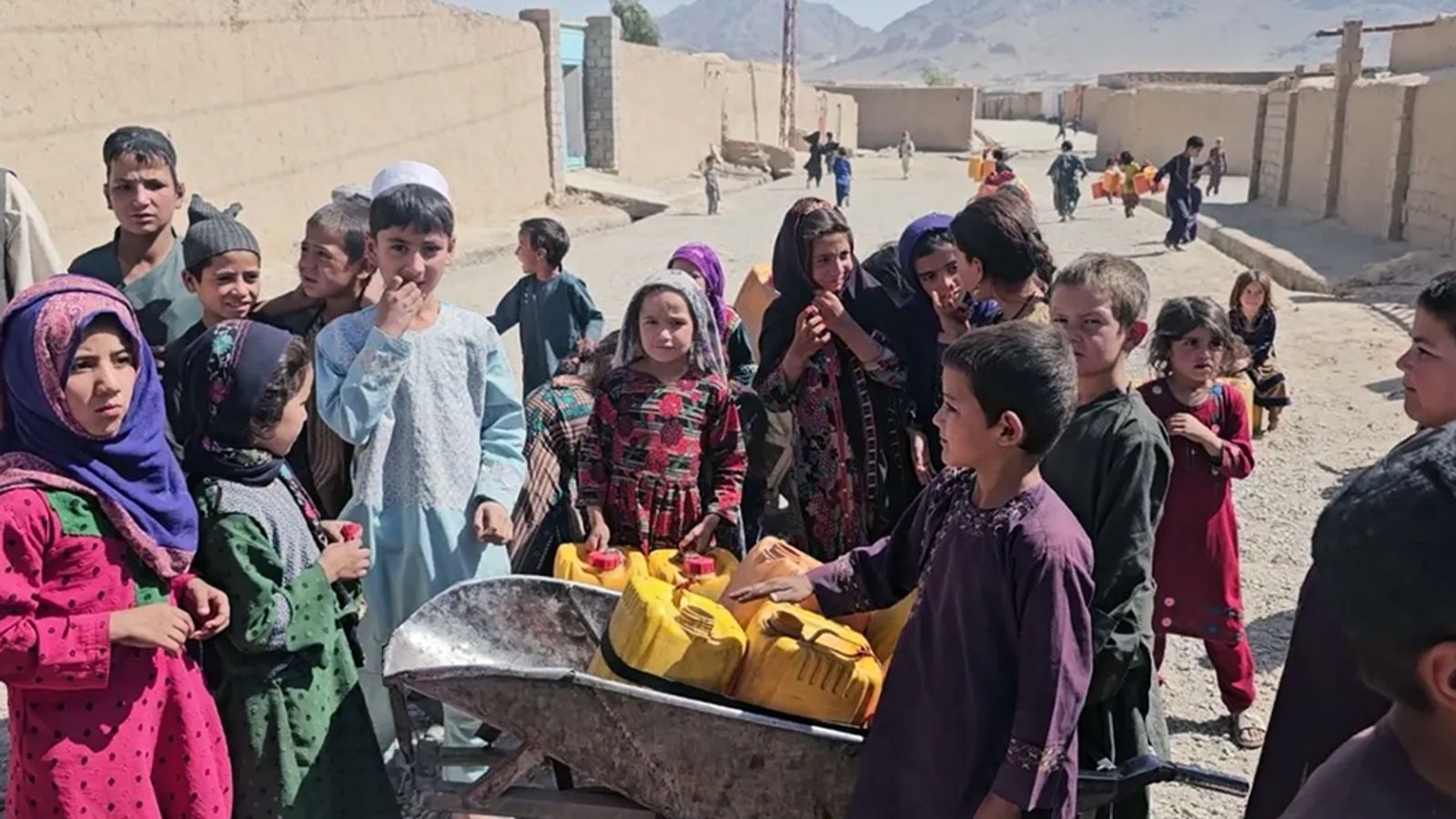Kabul Faces Severe Water Crisis as Groundwater Levels Drop 25-30 Meters