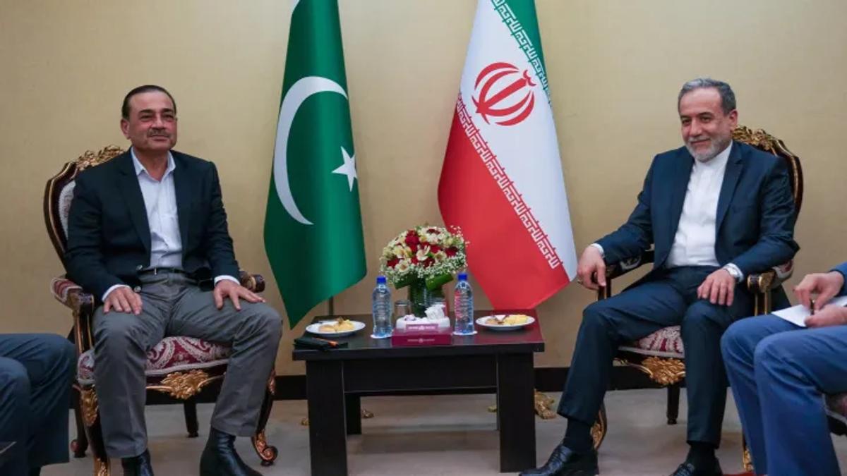 Pakistan Hopeful of Major Breakthrough in U.S.-Iran Nuclear Talks