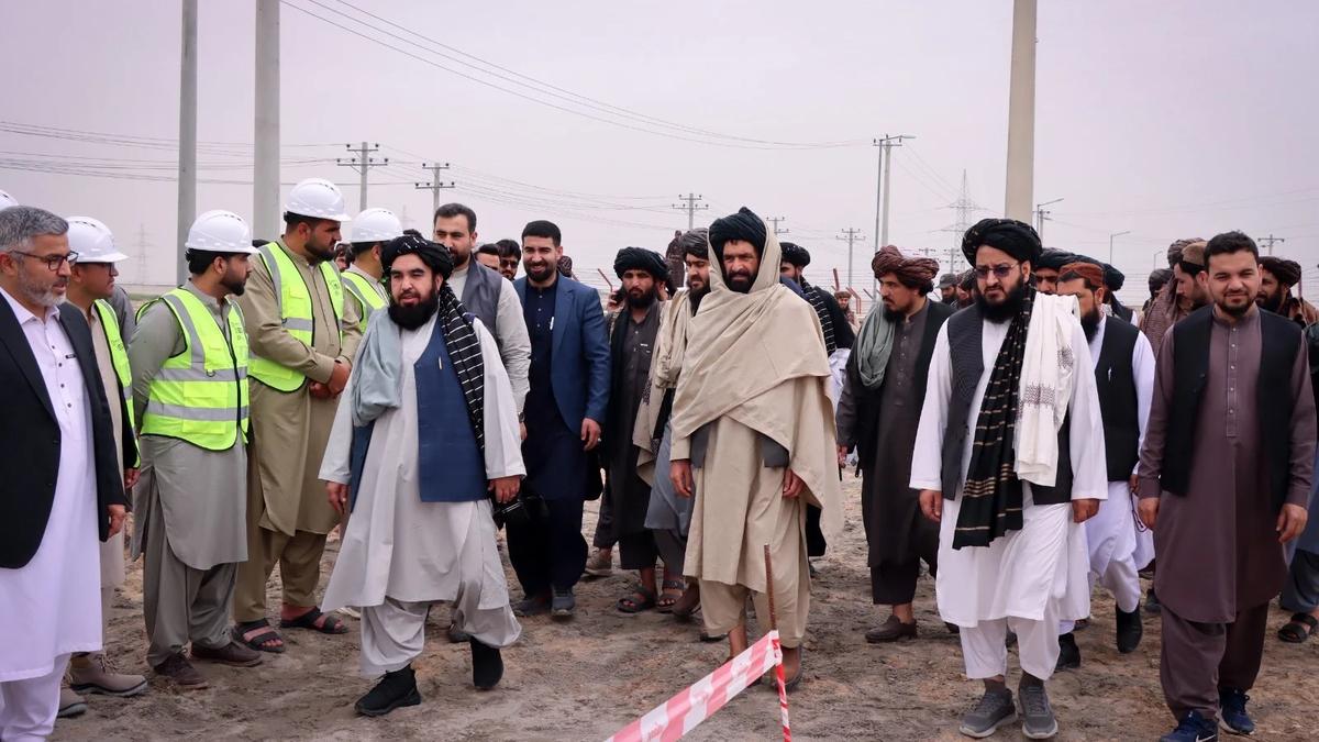 Afghanistan Electricity Company Director Stresses Timely Revenue Collection During Kunduz Visit