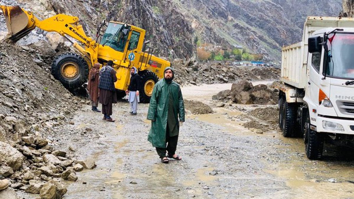 Several Roads Closed Across Afghanistan Due to Floods and Landslides
